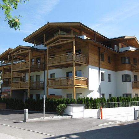 Avenida Style Appartements By Alpin Rentals - Incl Summercard Kaprun Exteriör bild